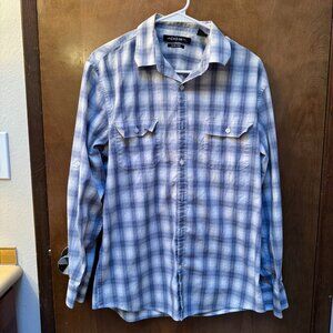Axist Slim Fit Men's Button Down